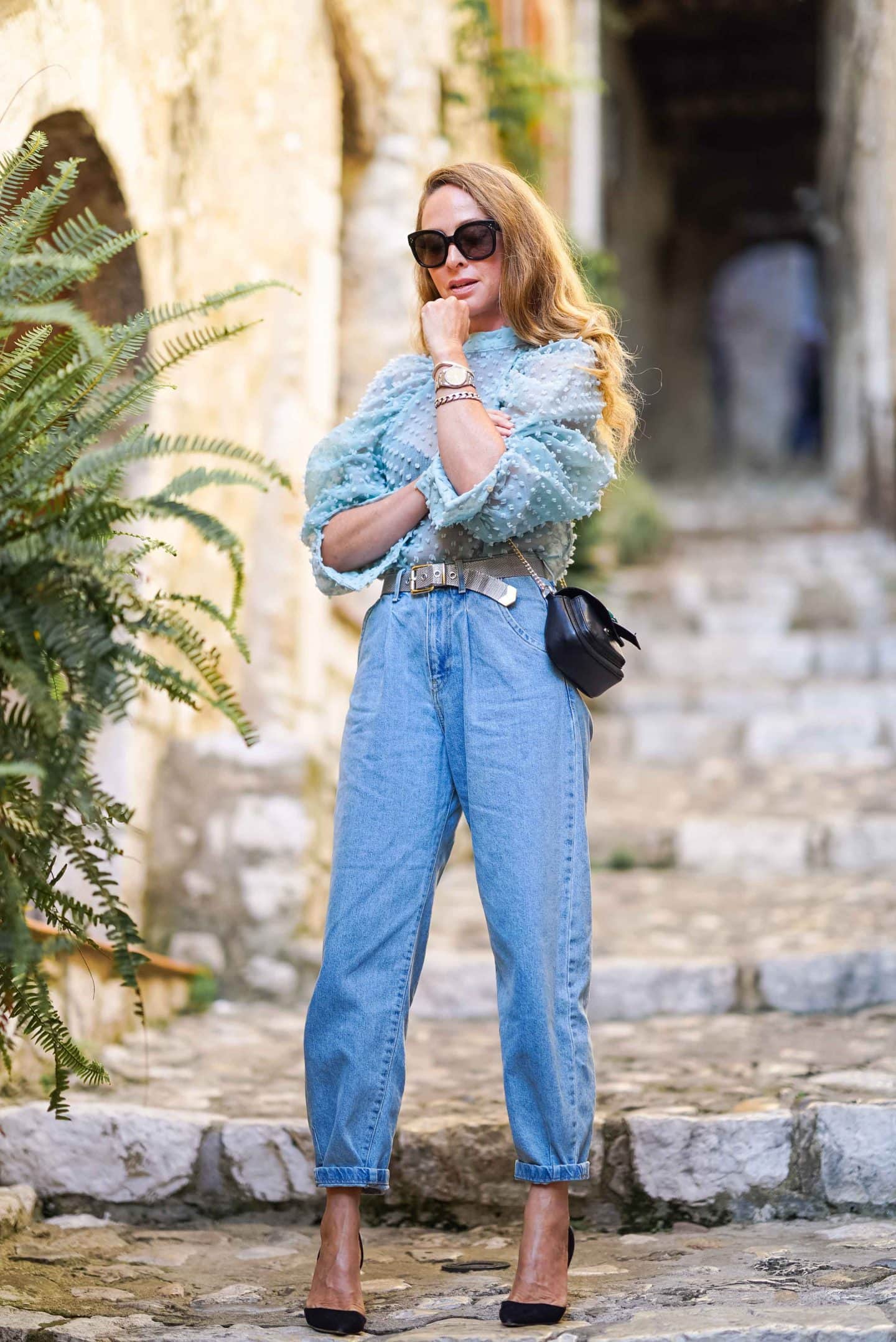 Slouchy Jeans - der Denim Trend Stylingtipps Nicki Nowicki Magazin Frauen 40+