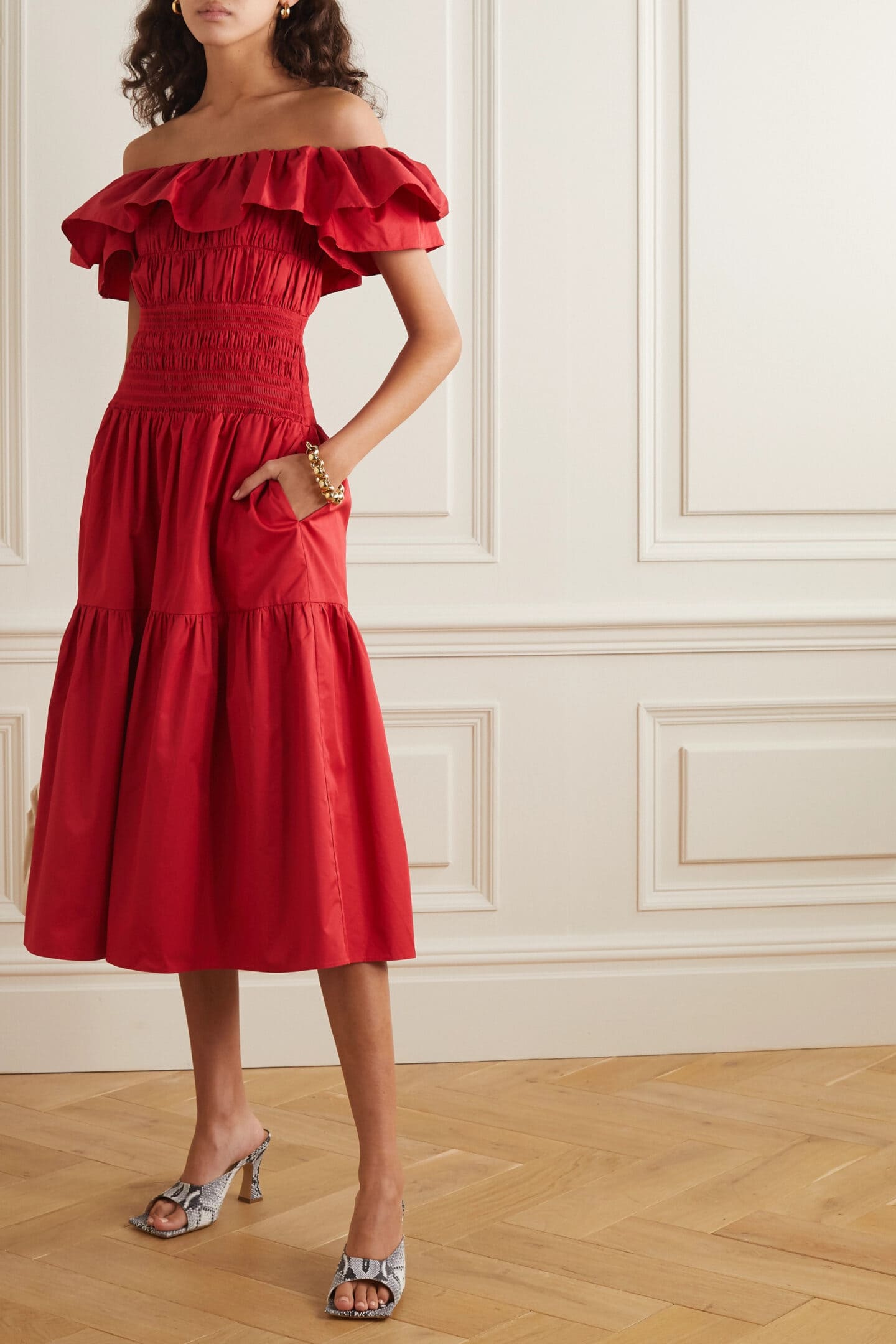 fashion faszination: das rote kleid - rebel in a new dress